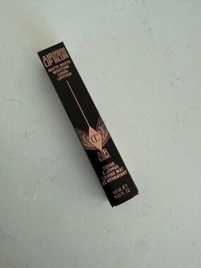 Charlotte Tilbury Airbrush Lip Blur Liquid Lipstick — Rose Gold Accent